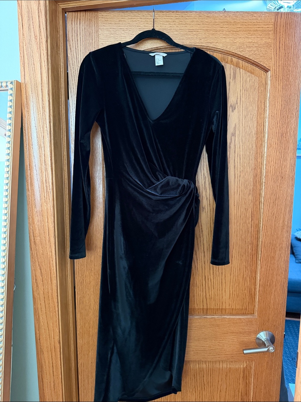 H&M Black Velvet Long-Sleeve Wrap Dress
